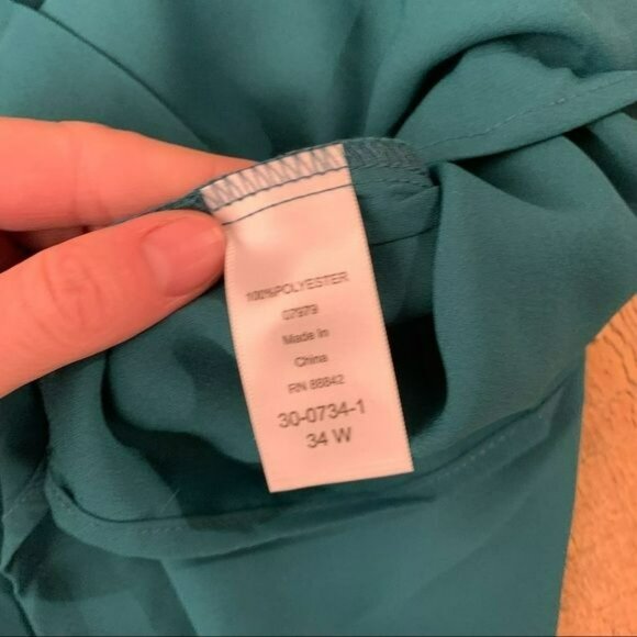 Roaman’s women’s plus size Georgette Overlay Big Shirt button up front blouse - Picture 5 of 6